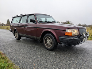 Volvo 240 "classic" (varuosadeks) (2 foto / 10)