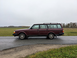 Volvo 240 "classic" (varuosadeks) (4 foto / 10)