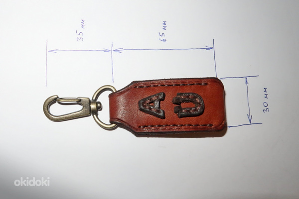 Хороший подарок Кожаный брелок для ключей с потайным отсеком (фото #4)