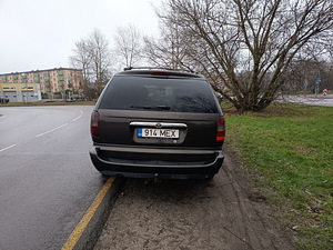 Chrysler grand voyager 2.8 110kW (2 foto / 12)