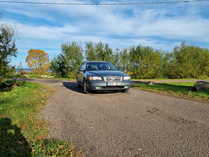 Volvo V70 (3 фото из 14)