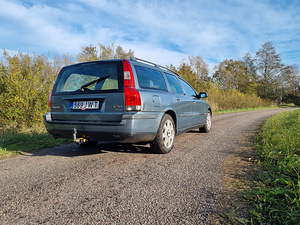 Volvo V70 (7 фото из 14)