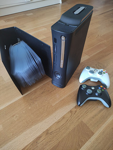 Модифицированный XBOX 360 + 2 пульта + куча игр (1 фото из 1)