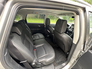 Nissan Qashqai+2 10.2008 (2 foto / 8)