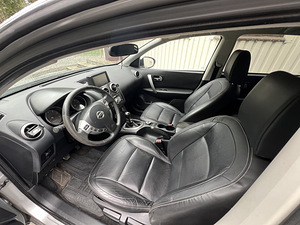 Nissan Qashqai+2 10.2008 (3 foto / 8)