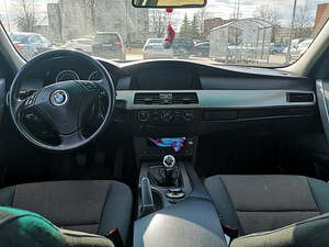 BMW e60 525i (12 фото из 14)