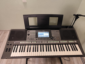 Workstation YAMAHA PSR S-770 (3 foto / 10)