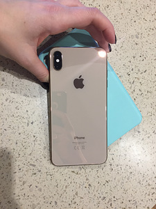 iPhone Xs Max 64 GB (3 foto / 3)
