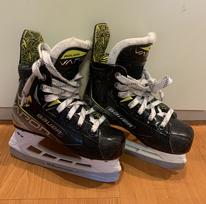 Коньки Bauer Y11,5 (2 фото из 4)