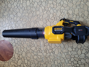 Воздуходувка DEWALT (5 фото из 5)