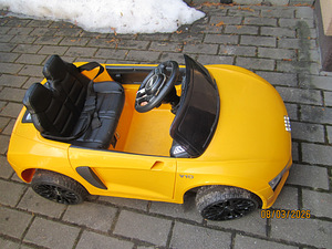 Laste elektriauto kaugjuhtimispuldiga 3-7 aastat (1 foto / 2)