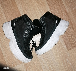 Adidas, размер 37,5 (1 фото из 2)