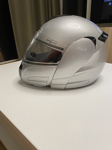 Kiiver / Helmet / Kiiver (2 foto / 3)