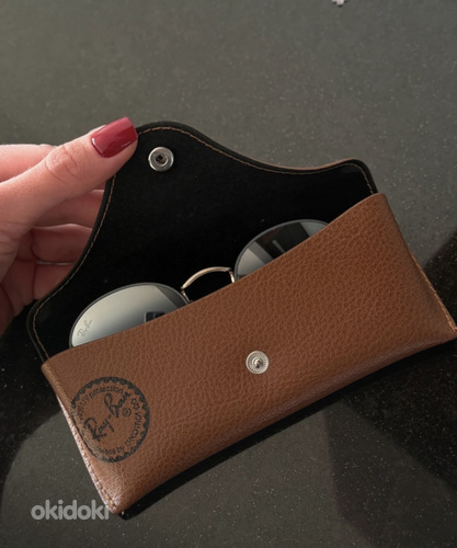 Ray ban oval