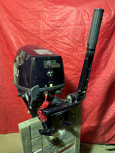 Tohatsu 9.8 HP 4 stroke (2 foto / 4)