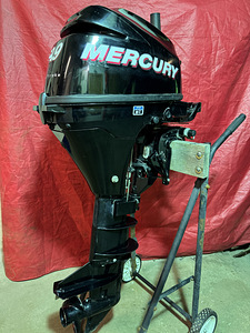 Mercury 9.9 hp 4 stroke (1 foto / 4)