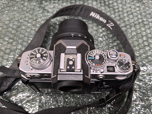 Nikon Z fc (3 foto / 6)