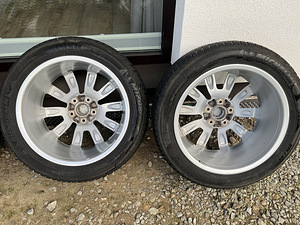 Cayenne, Touareg, Audi Q7 275/45 R20 (4 foto / 10)