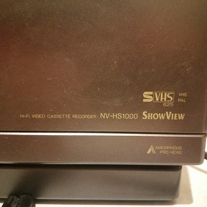 Panasonic NV-HS1000 High End S-VHS Video Recorder (7 foto / 9)
