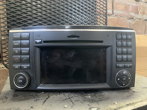 MB R-Class Raadio NTG 2.5 (1 foto / 3)