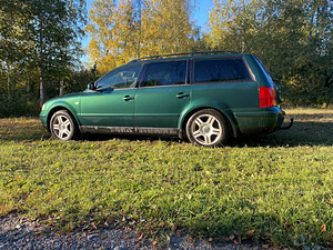 VOLKSWAGEN PASSAT (3 foto / 4)