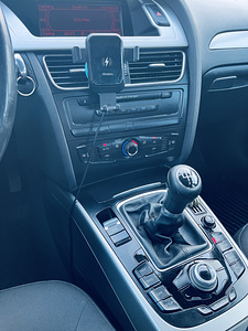 Audi A4 2008 2.0 TDI B8 (14 foto / 15)