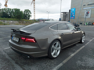 Audi a7 sportback фейслифт (7 фото из 12)