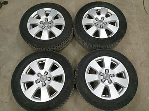 Audi Q7 veljed (1 foto / 3)