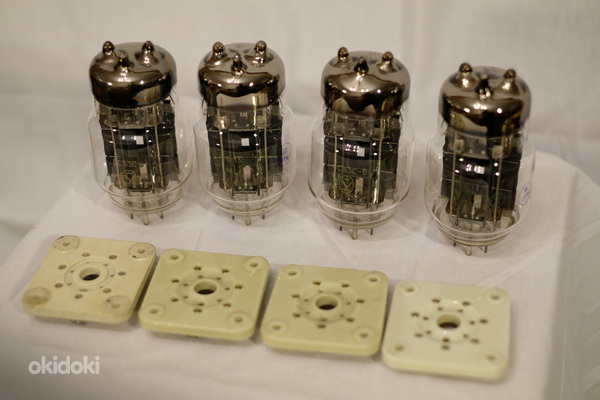 Радиолампы 6С33С, комплект из 4 штук, с панельками (фото #1)