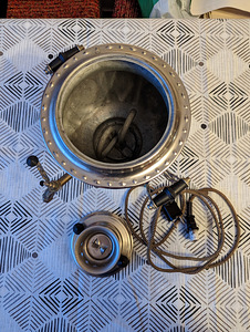 Elektriline samovar (2 foto / 3)