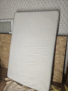 Matras (2 foto / 4)