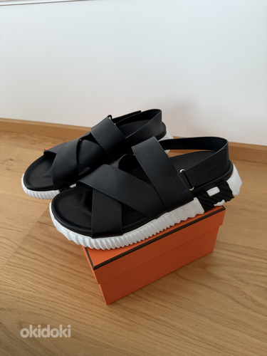 Hermes sandaalid