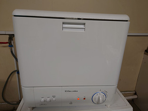 Vaike noudepesumasin Elektrolux (3 foto / 5)