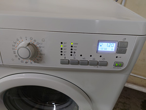 Pesumasin Elektrolux 6 kg garantiiga (4 foto / 7)