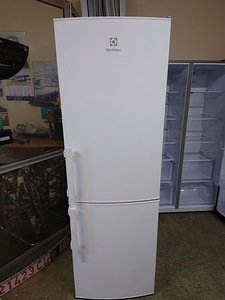 Холодильник Electrolux 185 см с гарантией (2 фото из 6)