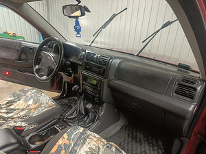 Opel frontera (6 foto / 6)