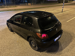 Peugeot 307 (4 фото из 6)