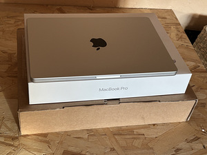 Apple MacBook Pro M5, 14-tolline, 16 GB/512 GB. Nagu uus! Ap (5 foto / 10)