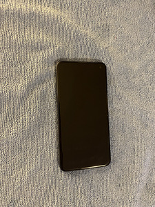 Samsung Galaxy S10e (1 foto / 2)