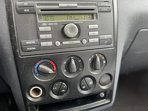 Ford tourneo connect (8 foto / 10)