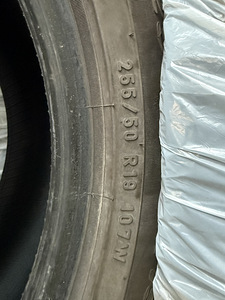Suverehvid Pirelli Scorpion 255/50/19 Run Flat (3 foto / 6)