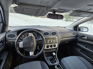 Ford Focus (регистрационный сбор оплачен) (5 фото из 6)