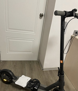 Müüa elektriline roller XIAOMI MI ESSENTIAL LITE (3 foto / 3)
