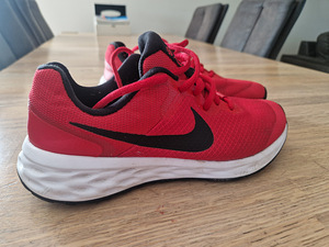 Nike tossud suurus 37.5 (2 foto / 2)