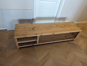Täispuidust telekalaud 160x40x40cm (1 foto / 2)