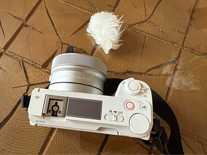 Sony ZV- E10 II + 16-50mm Kit (4 foto / 4)