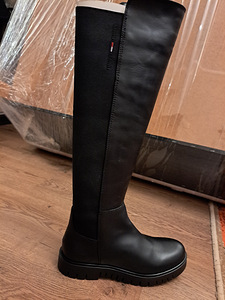 Tommy hilfiger uued saapad 40 (1 foto / 3)