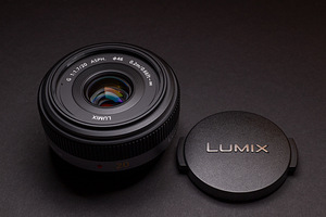 Panasonic Lumix G 20mm f/1.7 ASPH (1 фото из 2)
