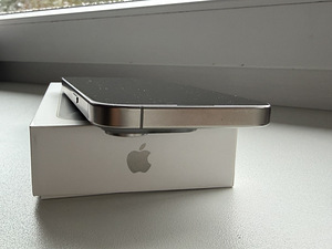iPhone 15 Pro, Натуральный Титан, 256 ГБ (6 фото из 9)