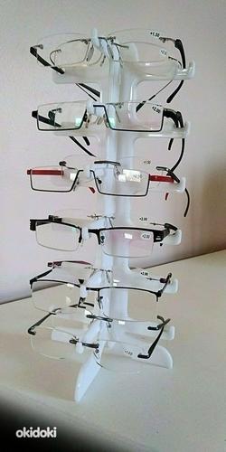 Модные и стильные очки для чтения от (фото #1)